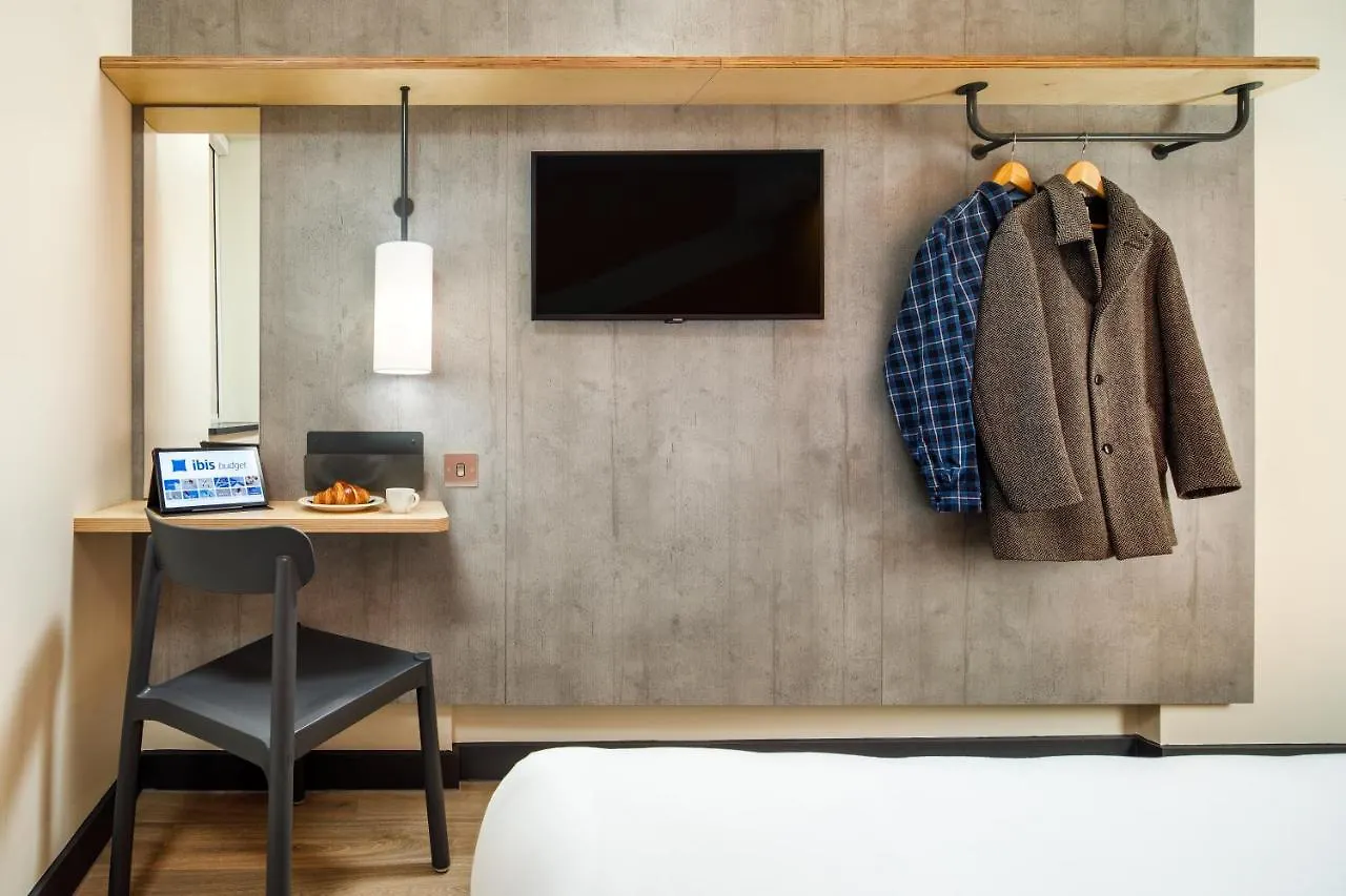 Ibis Budget Manchester Airport T2 Hale  Hotel