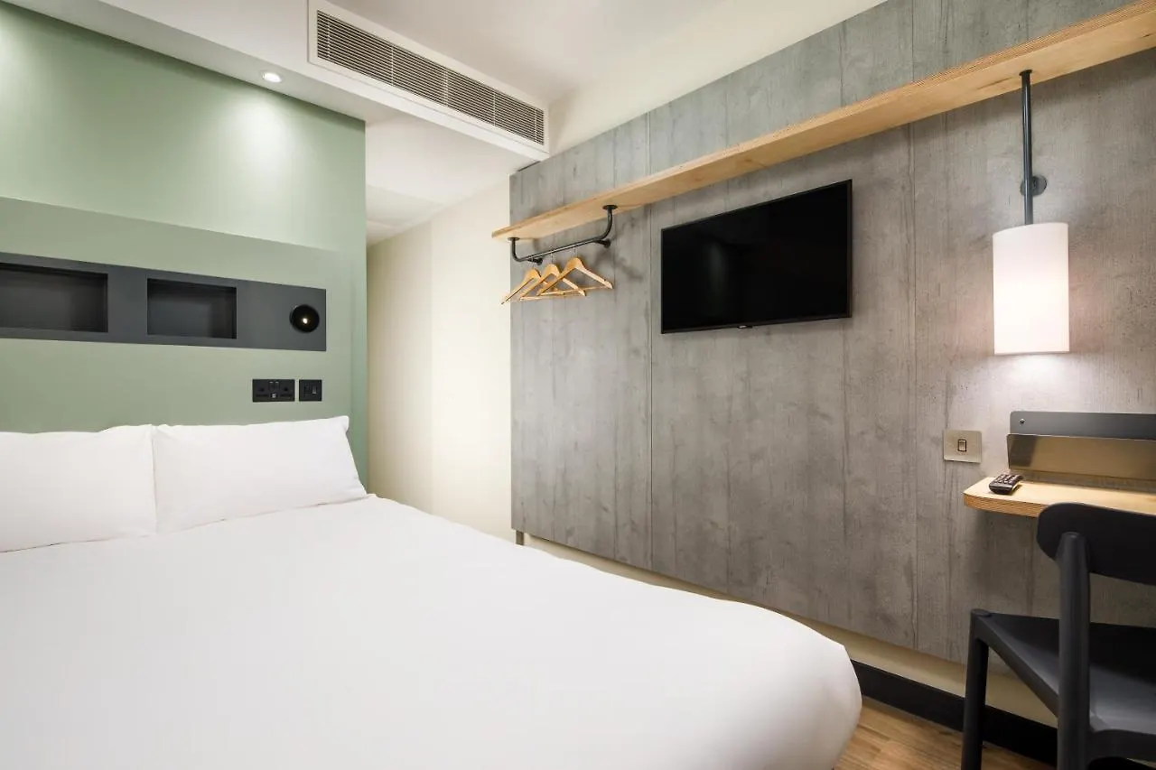 Ibis Budget Manchester Airport T2 Hale  Hale (Greater Manchester)